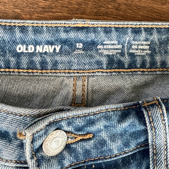 Size 12 long Old Navy OG straight jeans - Picture 4 of 5